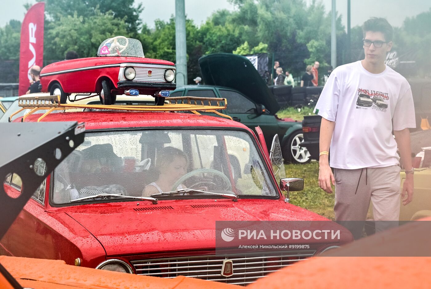 Автомобильный фестиваль "Всё по Классике" в Москве
