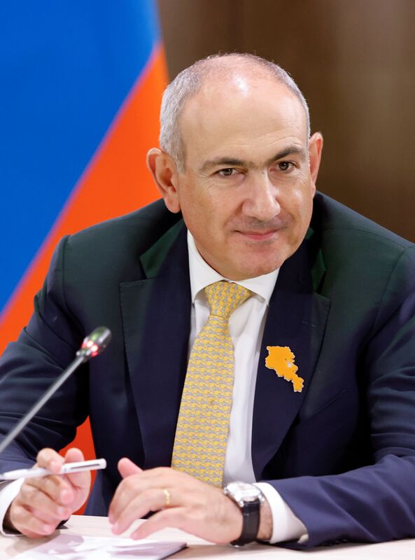 Премьер-министр Михаил Мишустин встретился с премьер-министром Армении Николом Пашиняном