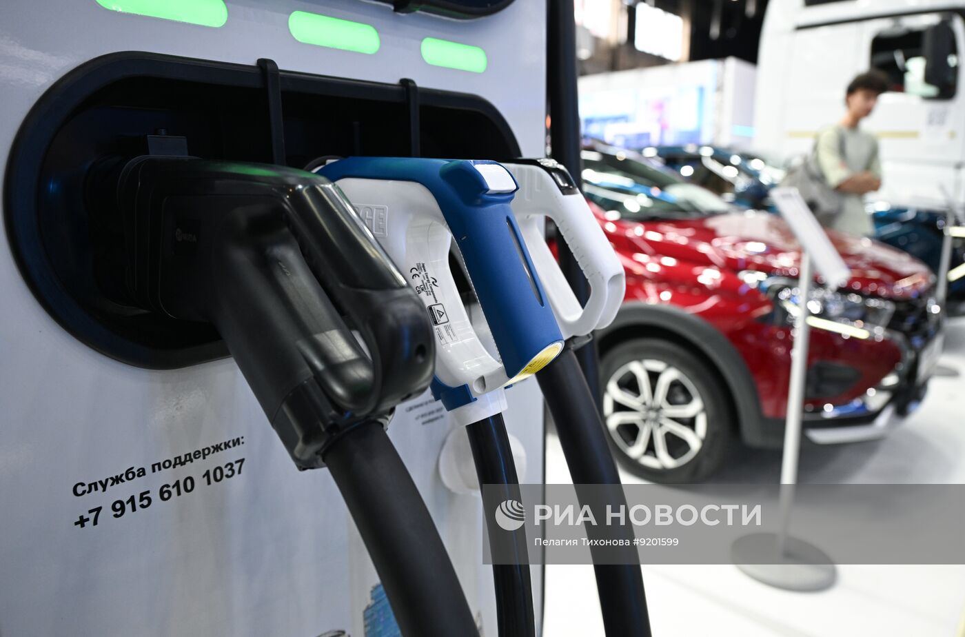 Международная выставка "Иннопром" в Екатеринбурге