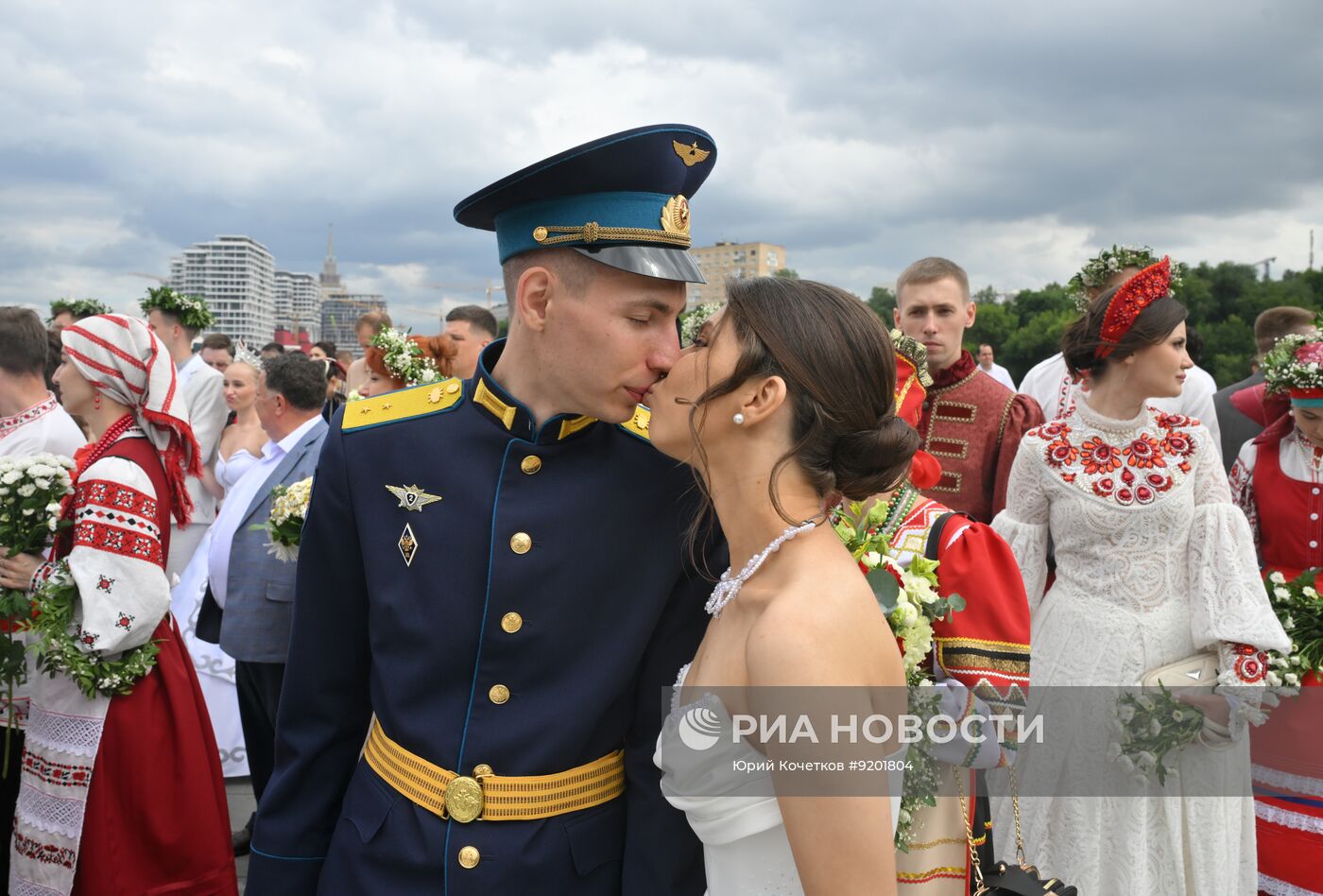 Всероссийский свадебный фестиваль "Россия. Соединяя сердца"