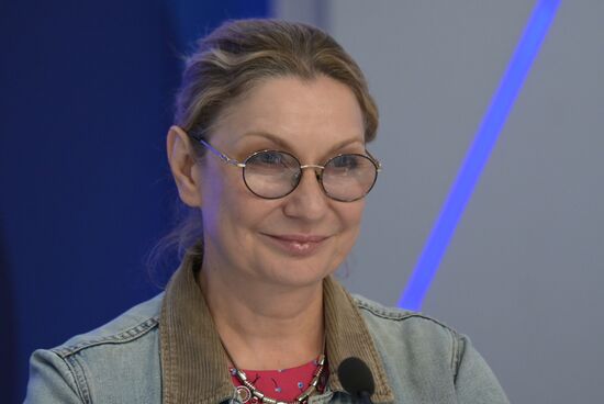 Первый фестиваль авторской песни и ремесел "Семья и мир"