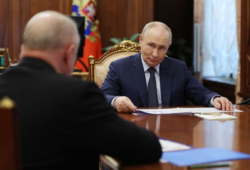 Президент Владимир Путин встретился с главой ТПП Сергеем Катыриным