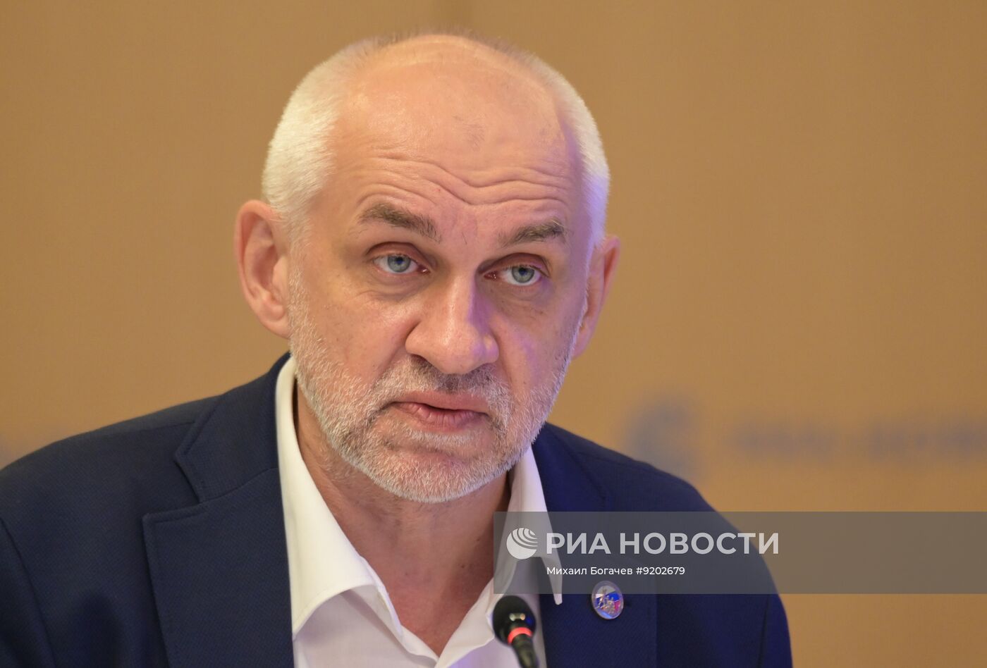 День семьи, любви и верности: ключевые ценности России