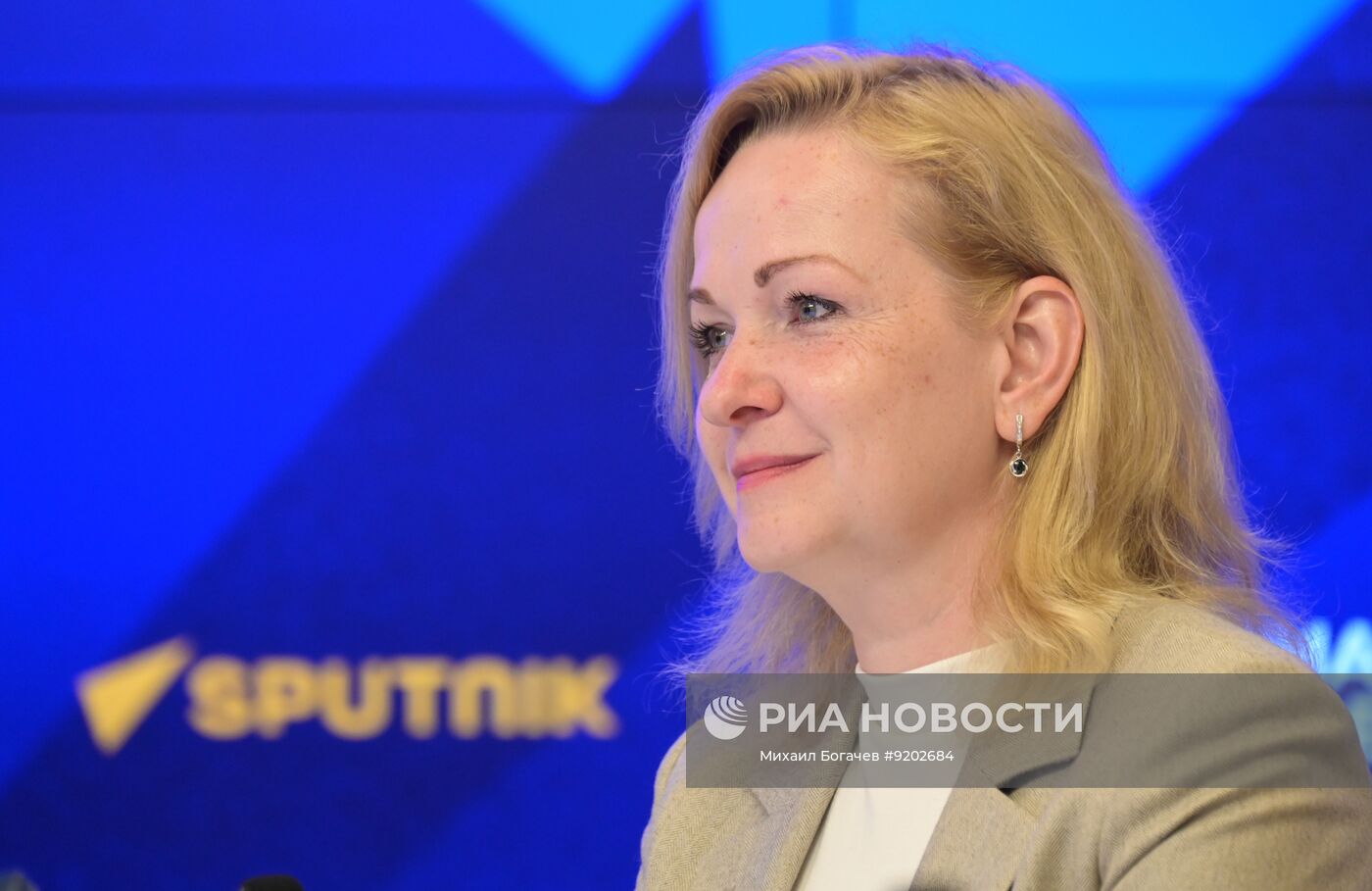 День семьи, любви и верности: ключевые ценности России
