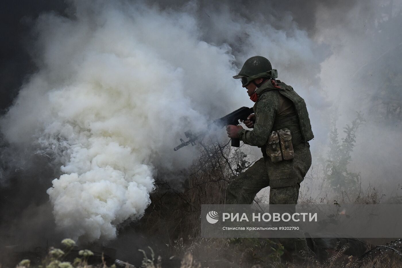Тренировка штурмовиков группировки войск "Центр" на полигоне на Добропольском направлении СВО