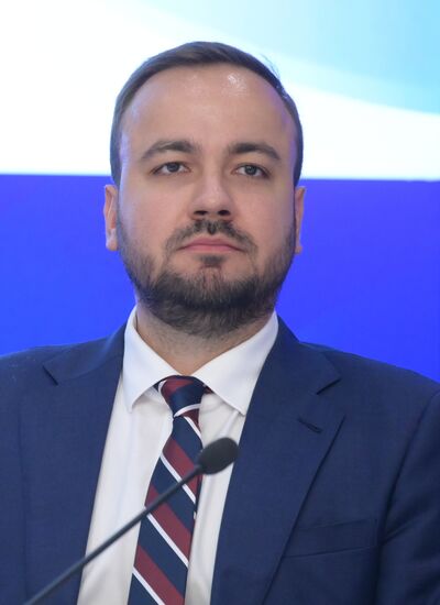 Старт юношеского футбольного турнира "Международный Кубок Дружбы" – "Код непокоренных"