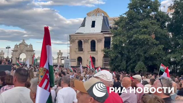 Митинг против произвола премьер-министра Венгрии Мадьяра