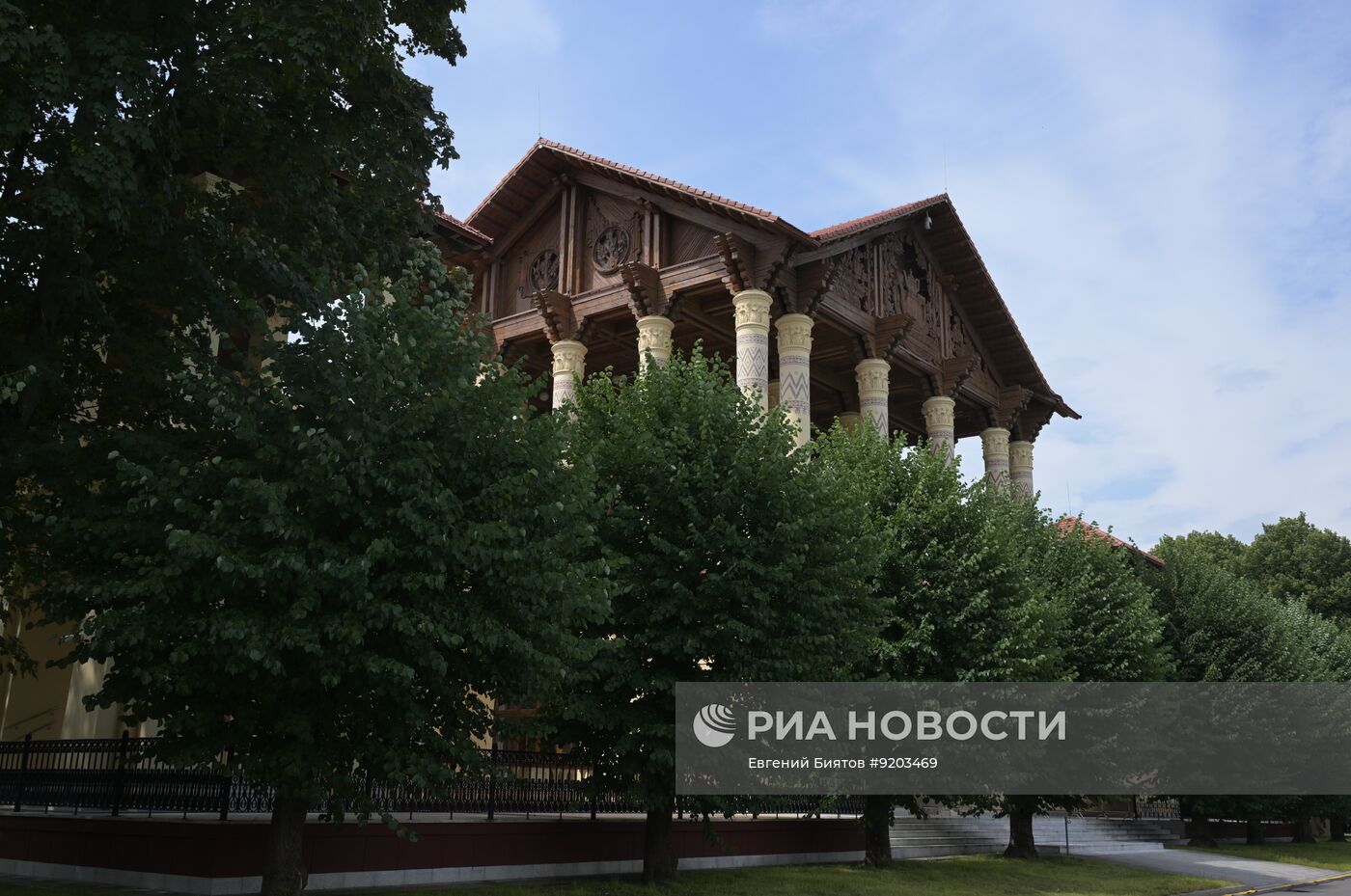 Реставрация кафе "Лето" и ресторана "Золотой колос" на ВДНХ