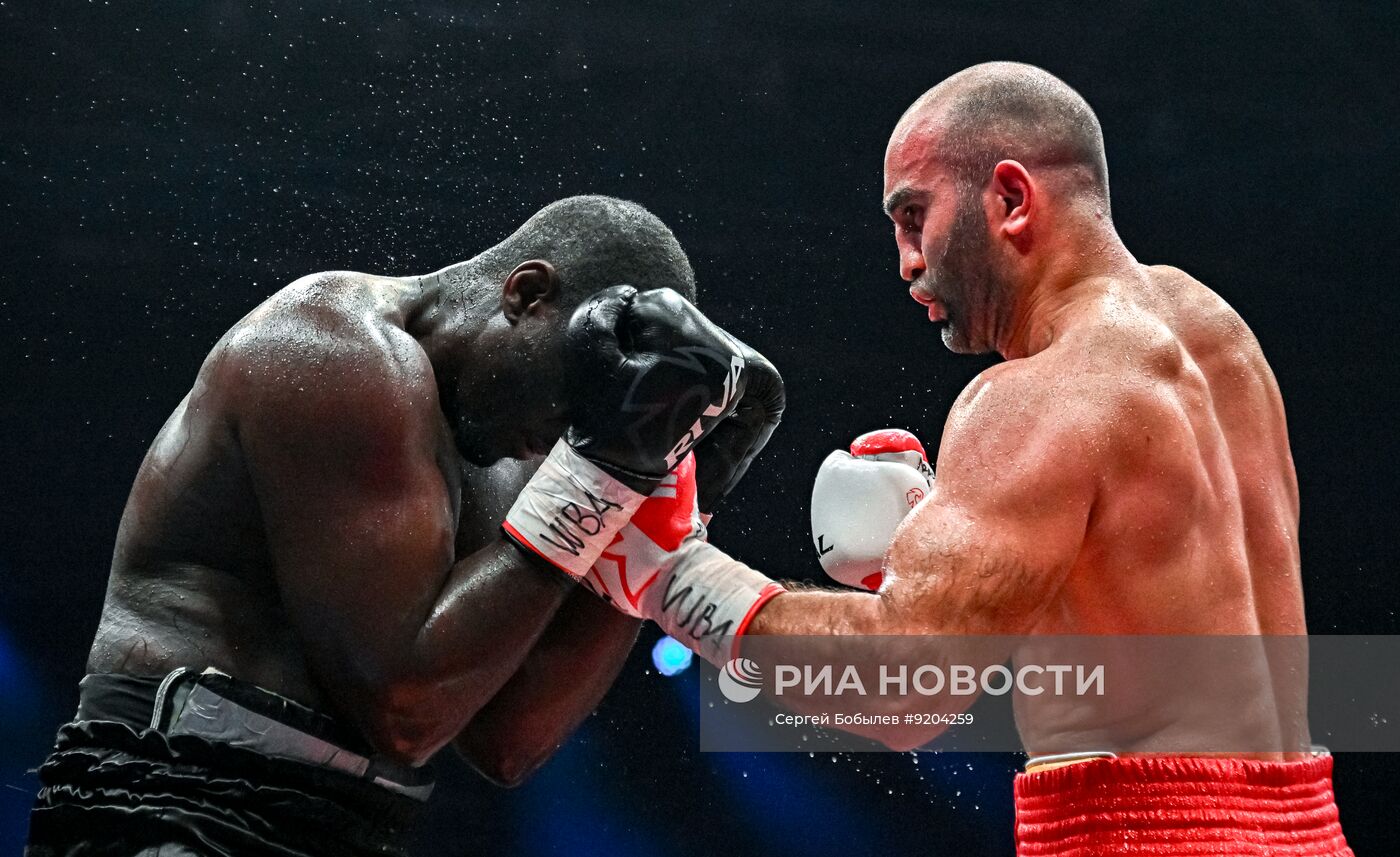 Вечер мирового бокса в Москве