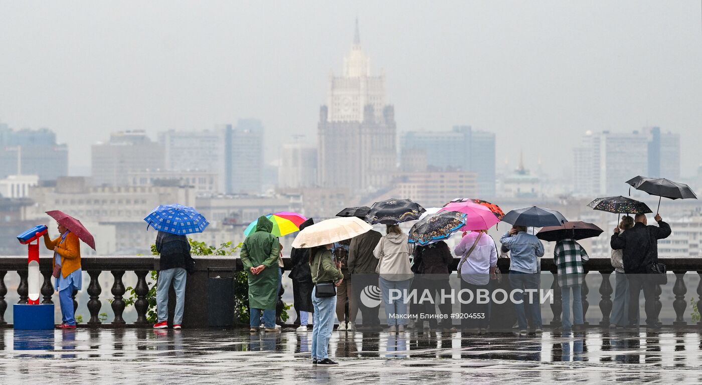 Дождь в Москве