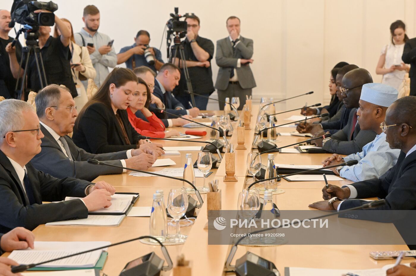 Встреча глав МИД РФ и Чада Сергея Лаврова и Абдуллы Сабра Фадуля