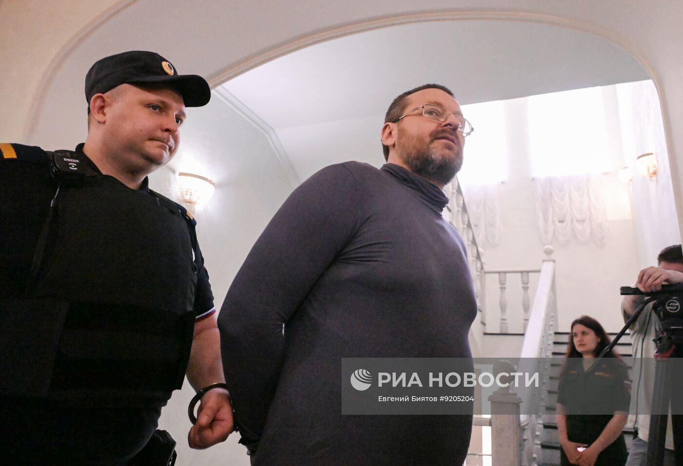 Рассмотрение уголовного дела в отношении участников запрещенной террористической организации "Артподготовка"
