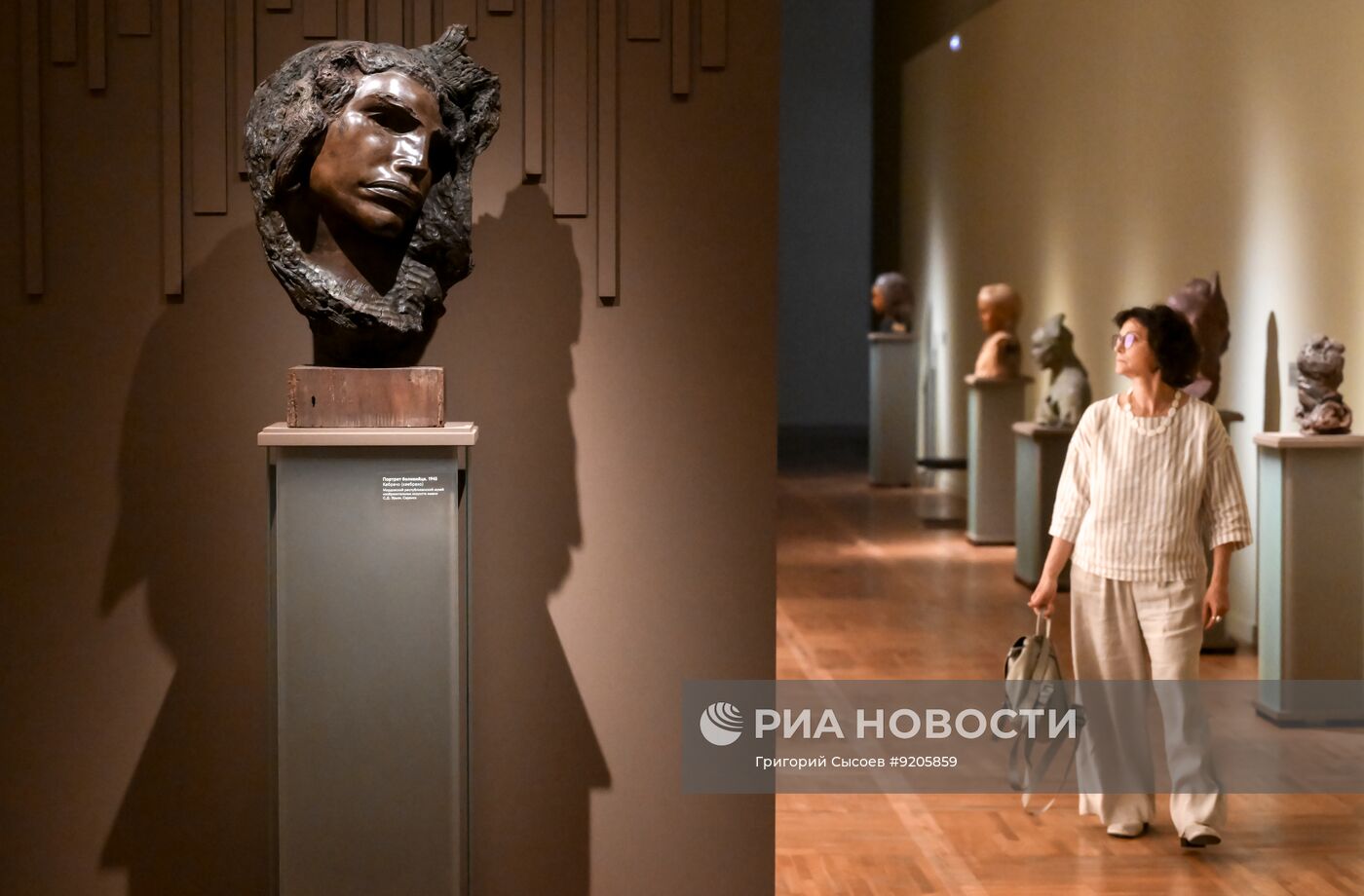 Выставка "Степан Эрьзя. Мифология скульптуры" в Москве