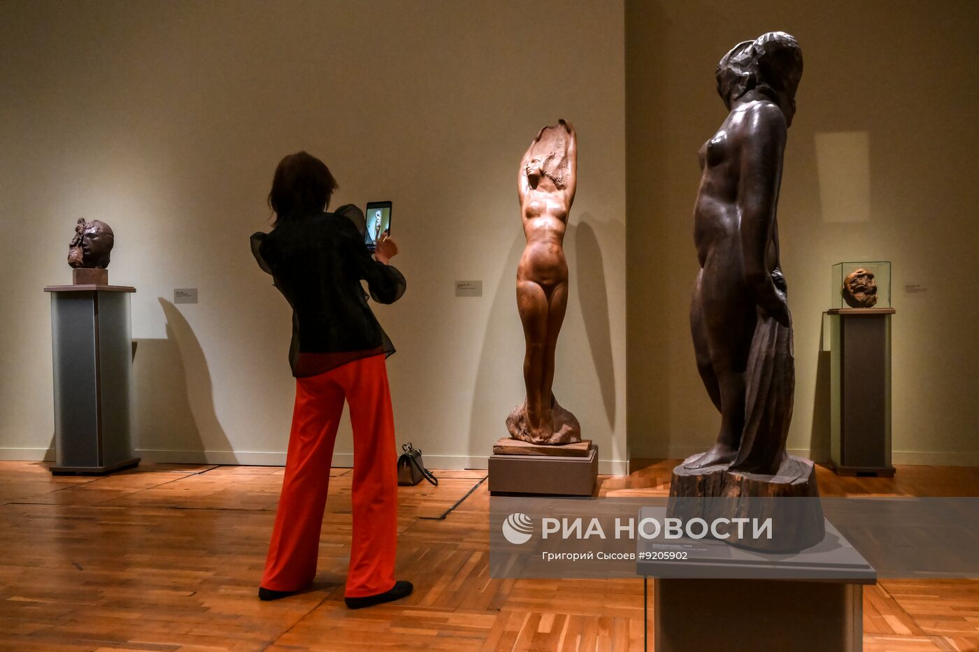 Выставка "Степан Эрьзя. Мифология скульптуры" в Москве