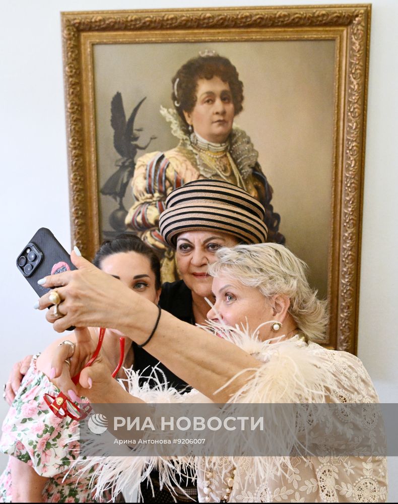 Выставочный проект "Театр: пространство вдохновения" в Москве