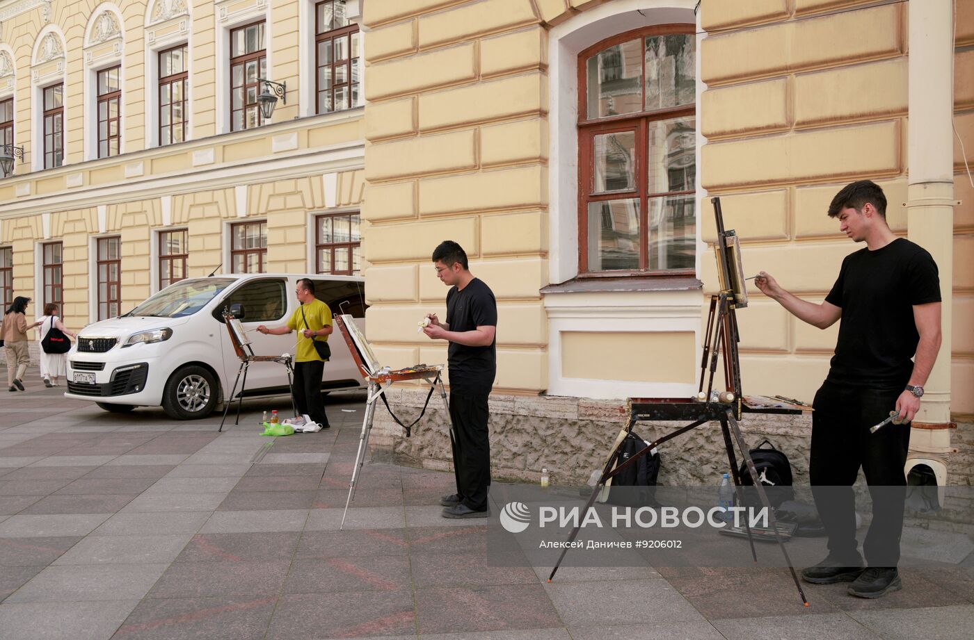Фестиваль "Дворы Капеллы" в Санкт-Петербурге