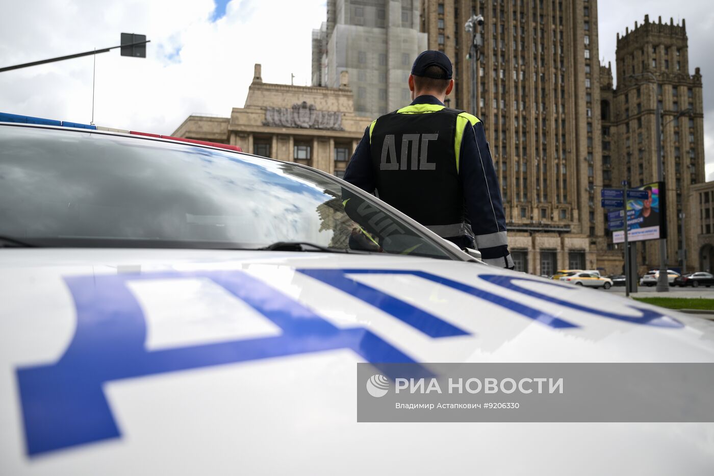 Рейд по проверке таксистов Москвы на наличие аттестации