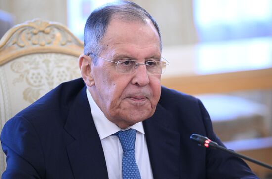 Встреча глав МИД РФ и Гвинеи-Бисау Сергея Лаврова и Фатуматы Жау
