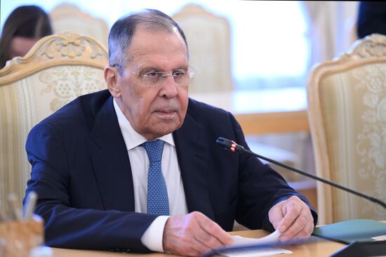 Встреча глав МИД РФ и Гвинеи-Бисау Сергея Лаврова и Фатуматы Жау