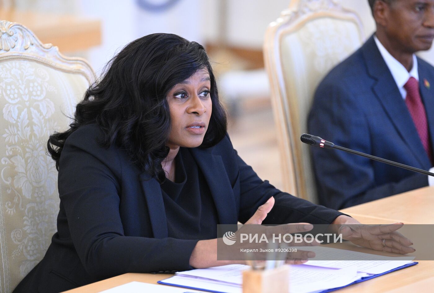 Встреча глав МИД РФ и Гвинеи-Бисау Сергея Лаврова и Фатуматы Жау