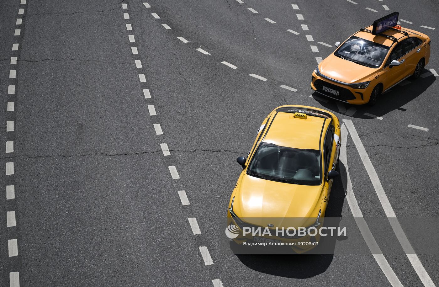Рейд по проверке таксистов Москвы на наличие аттестации