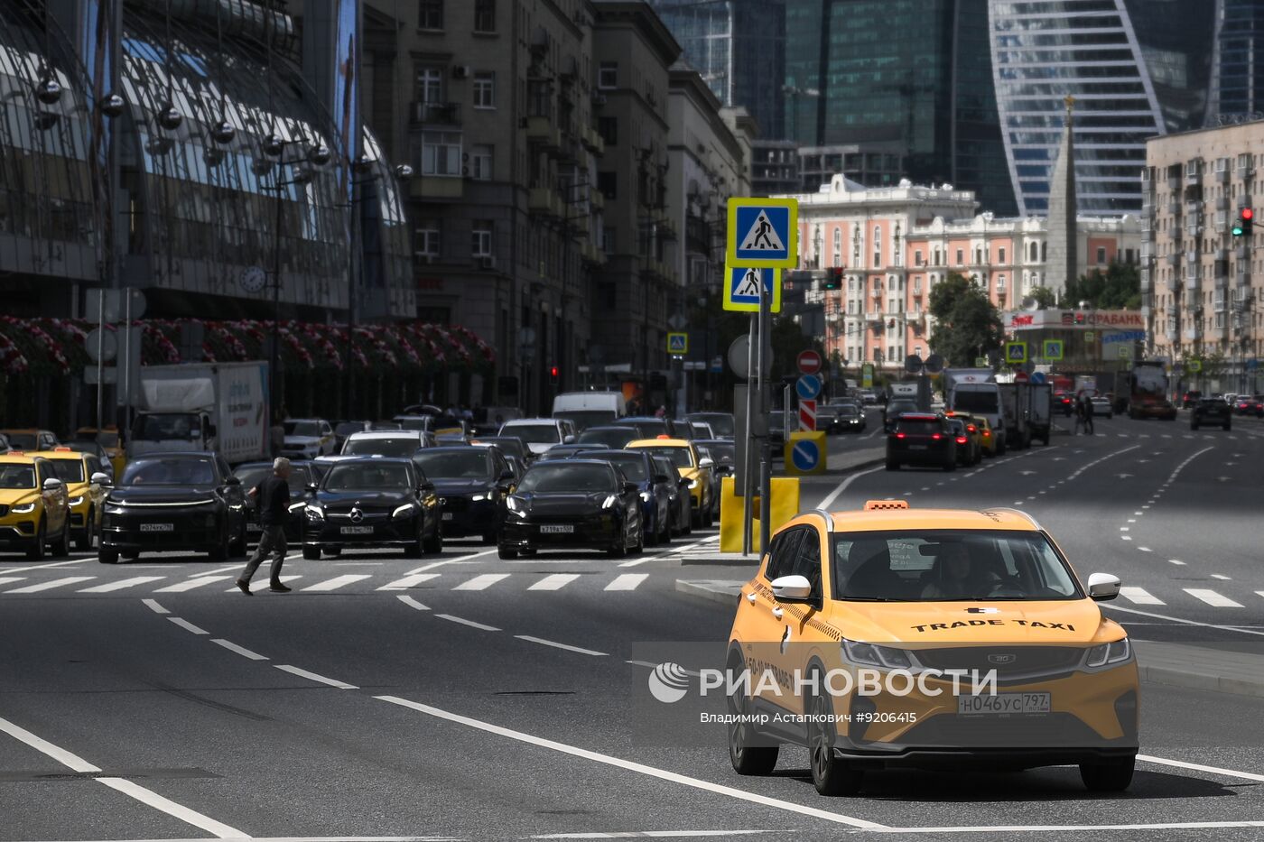 Рейд по проверке таксистов Москвы на наличие аттестации