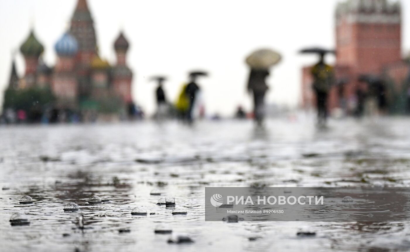 Дождь в Москве