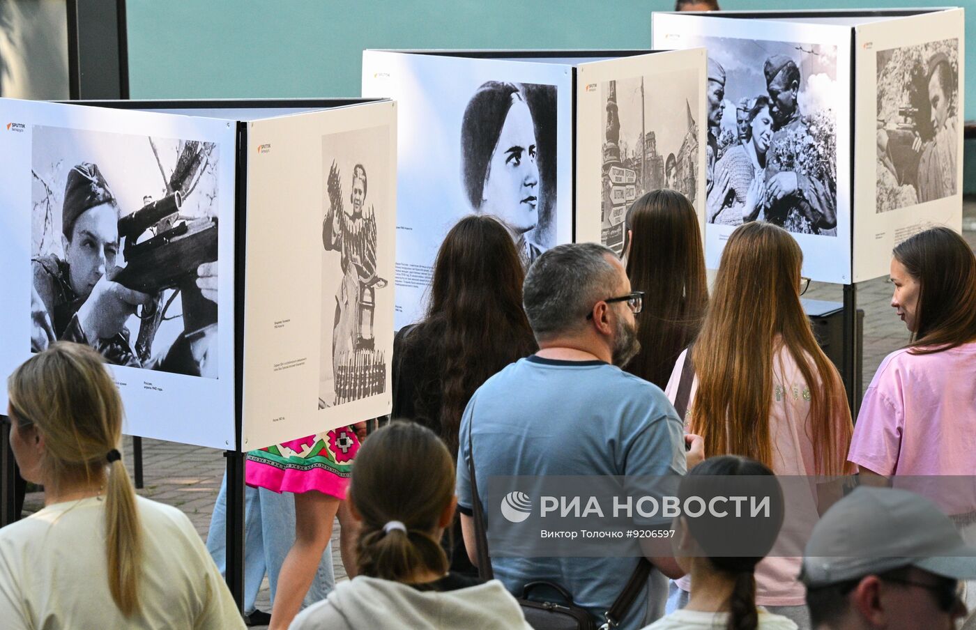 Открытие фотовыставки "Женские лица войны" в Витебске
