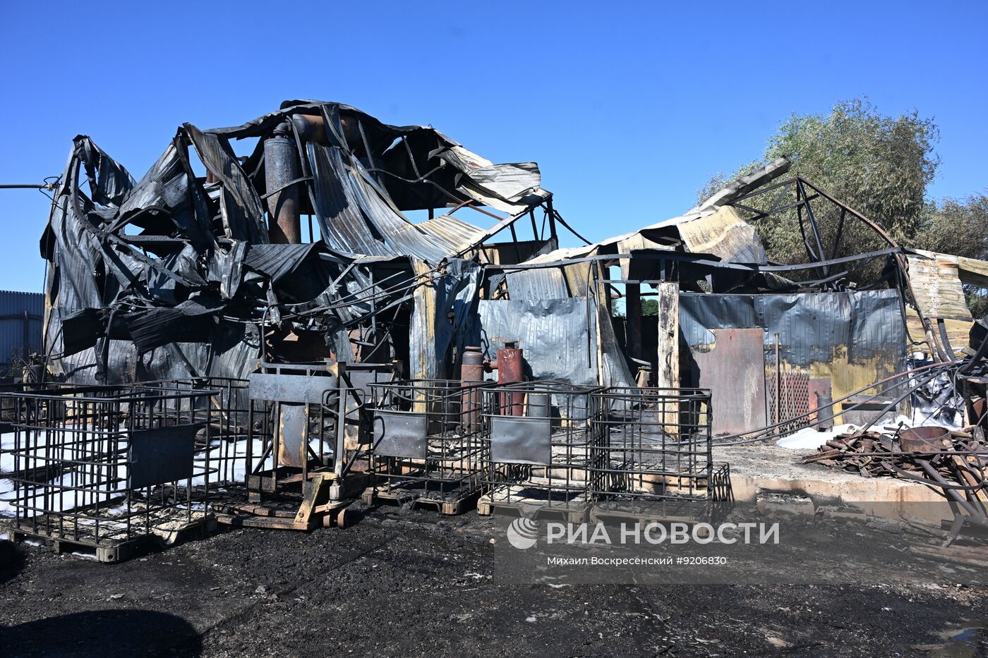 В подмосковных Бронницах ликвидируют пожар в промзоне