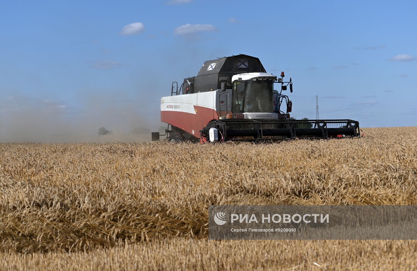 Уборка пшеницы в Ростовской области
