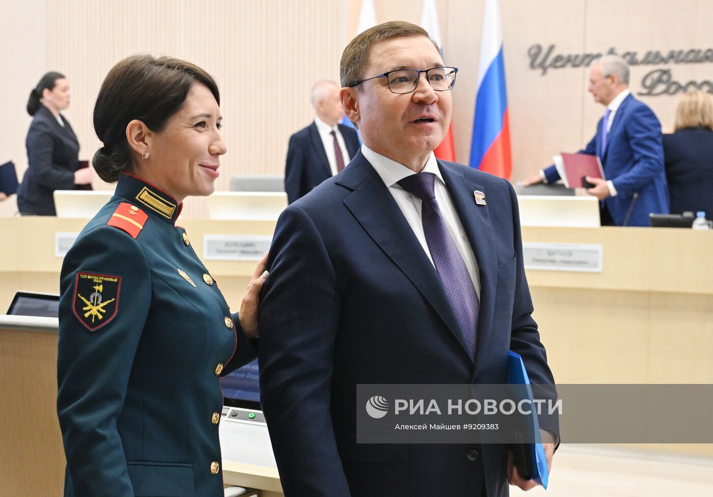 ЦИК зарегистрировала кандидатов в депутаты Госдумы от "Единой России"