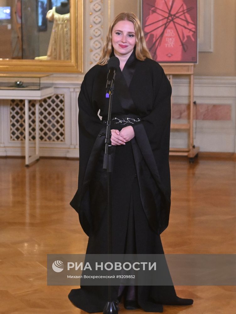 Брифинг с постановщиками и артистами оперы "Мадам Баттерфляй" Джакомо Пуччини