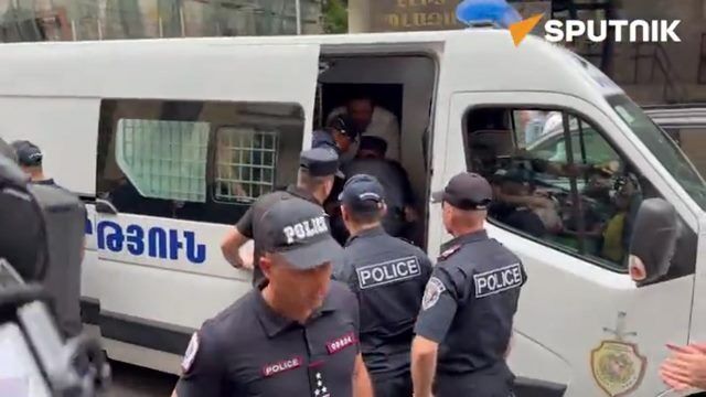 Гагика Царукяна вновь доставили в Следственный комитет из СИЗО