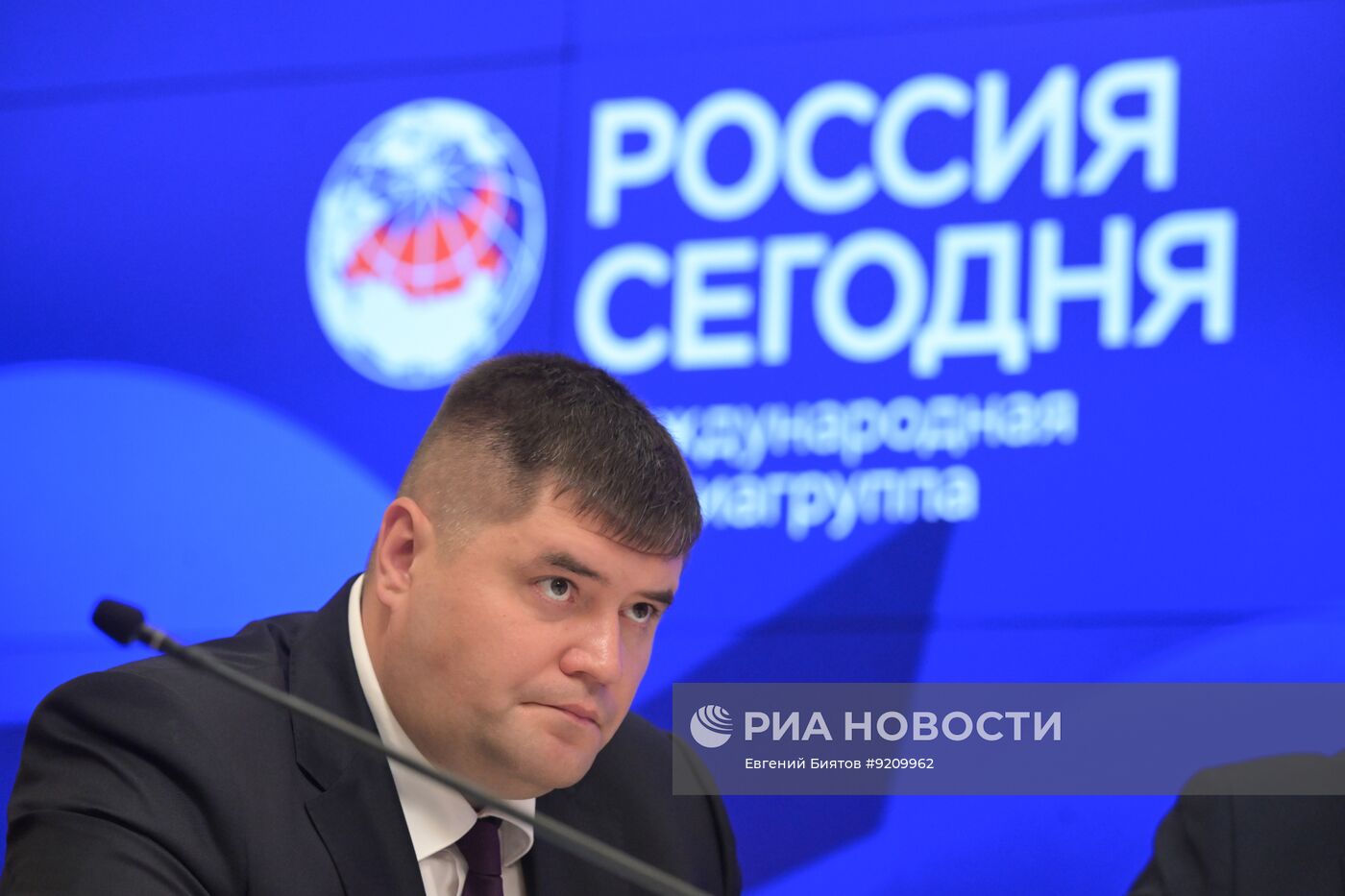 П/к, в рамках которой представлен доклад о военных преступлениях киевского режима в Константиновке