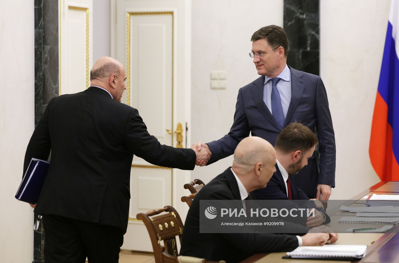 Президент Владимир Путин провел совещание по экономическим вопросам