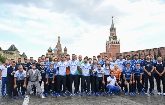 Презентация новой формы ФК "Динамо" (Москва)
