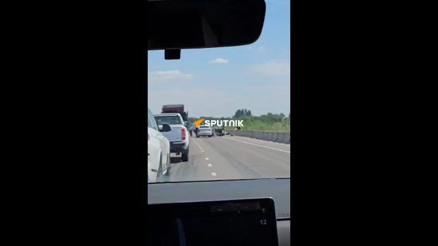 На объездной трассе перевернулся кроссовер Acura