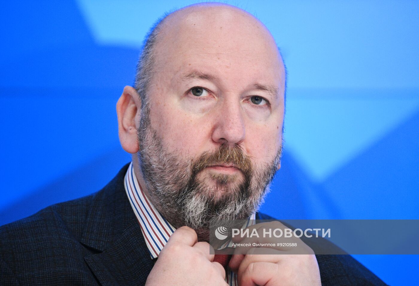 Круглый стол "Спортивный суверенитет и олимпийское будущее России" в Москве