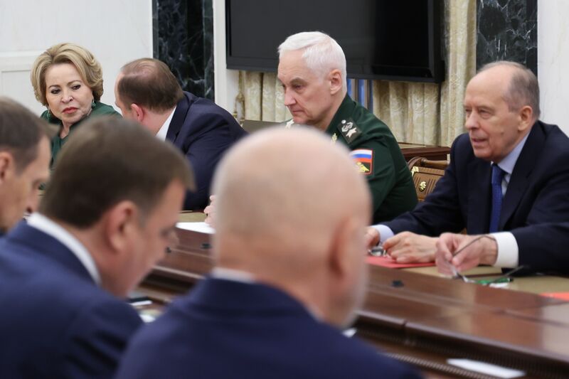 Президент Владимир Путин провел заседание Совбеза РФ