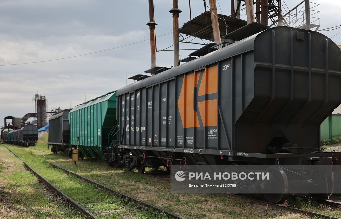 Работа зернового элеватора в Краснодарском крае