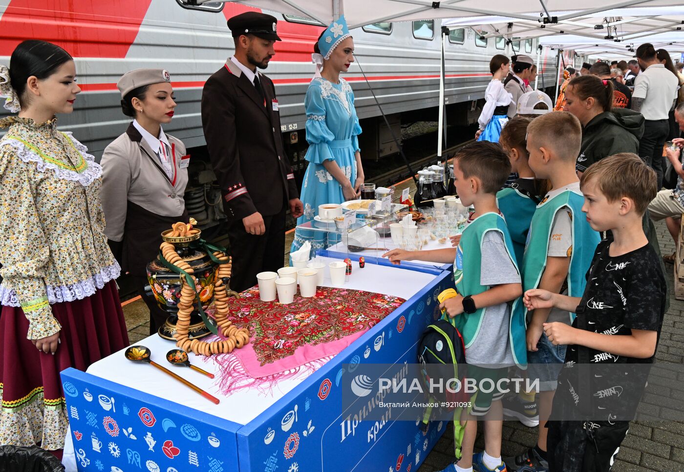 Гастрономический проект "Вкусно в поезде "Россия" во Владивостоке