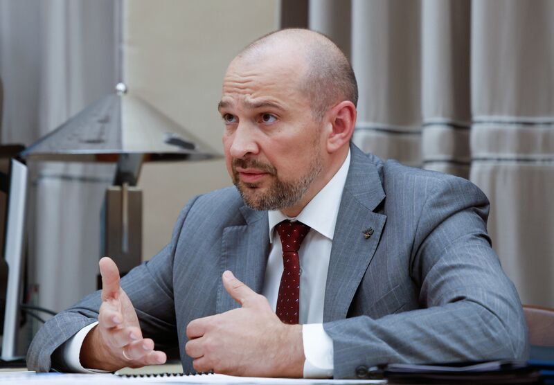 Премьер-министр Михаил Мишустин провёл встречу с руководителем Росжелдора Александром Сахаровым