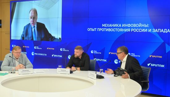 Механика инфовойны: опыт противостояния России и Запада