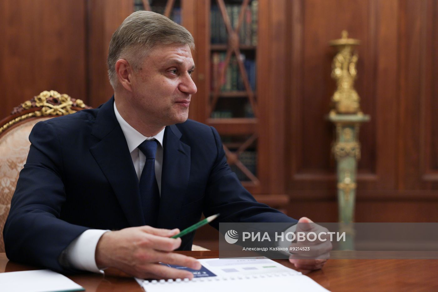 Президент Владимир Путин встретился с главой РЖД Олегом Белозеровым