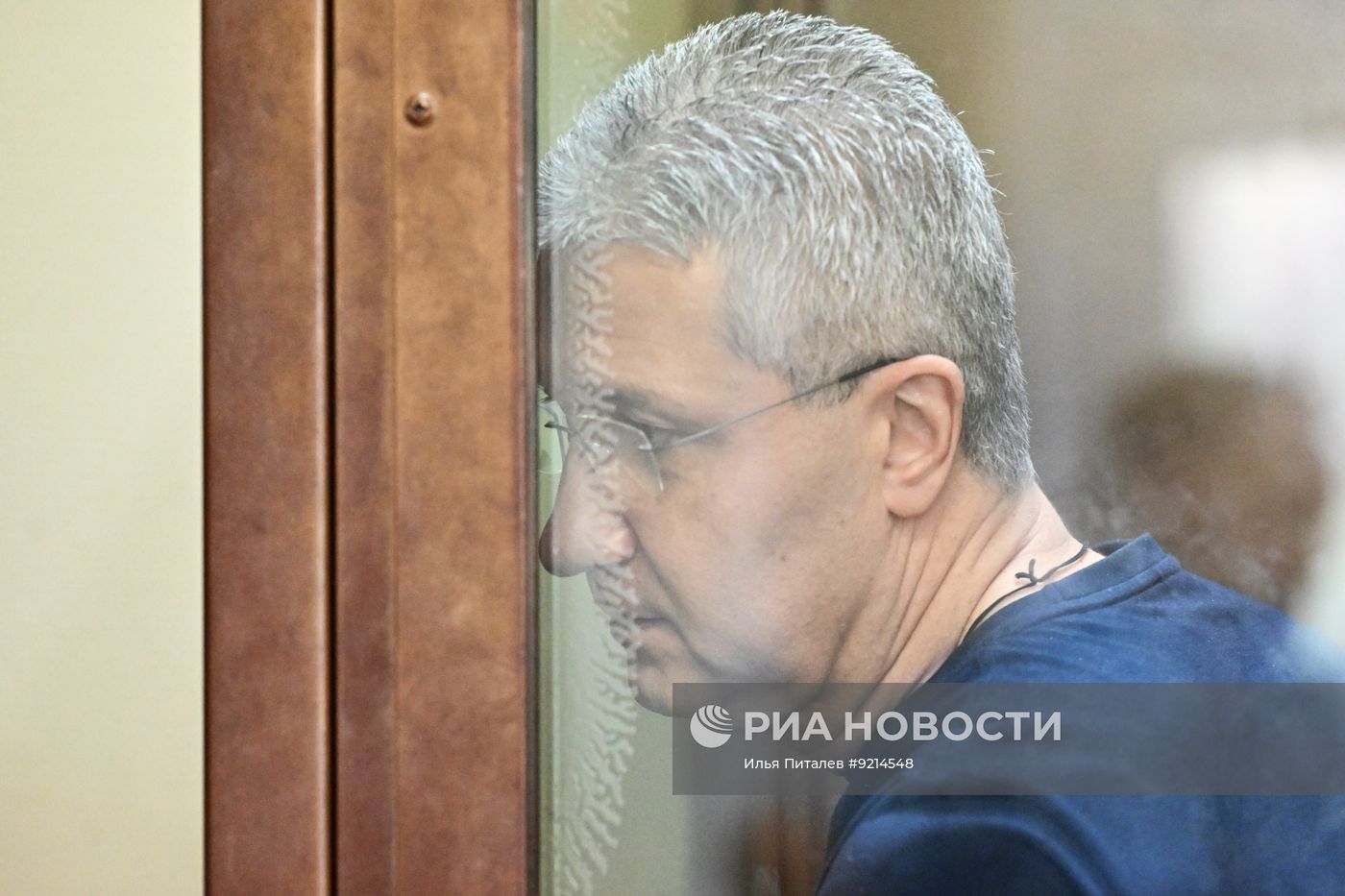 Суд по делу бывшего замминистра обороны РФ Тимура Иванова