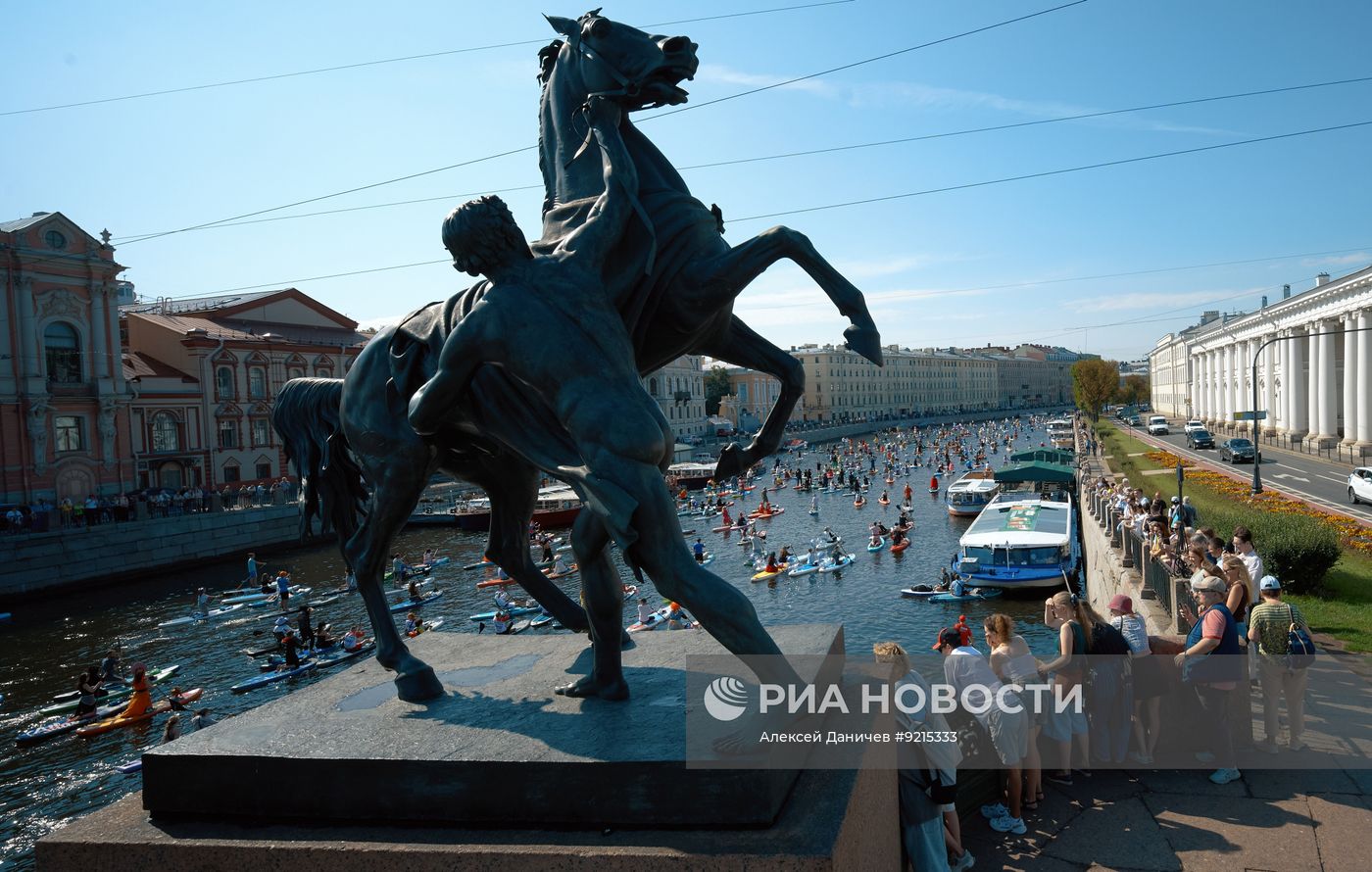 Фестиваль "Фонтанка SUP" в Санкт-Петербурге