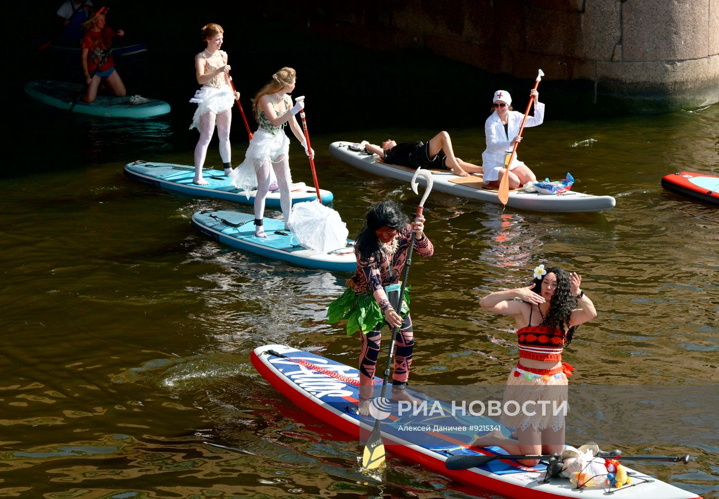 Фестиваль "Фонтанка SUP" в Санкт-Петербурге