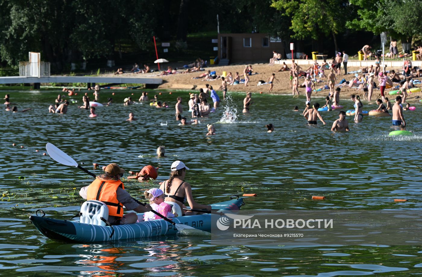 Жаркая погода в Москве