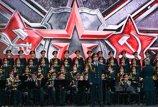 Первый всероссийский музыкальный фестиваль советской песни "Голоса наследников" в Москве