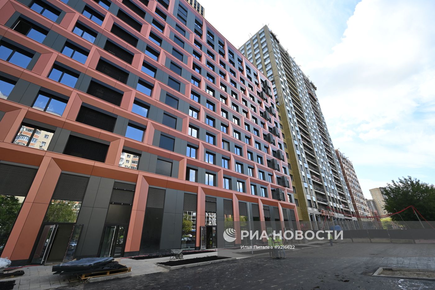 Строительство ЖК "Левел Мичуринский" в Москве